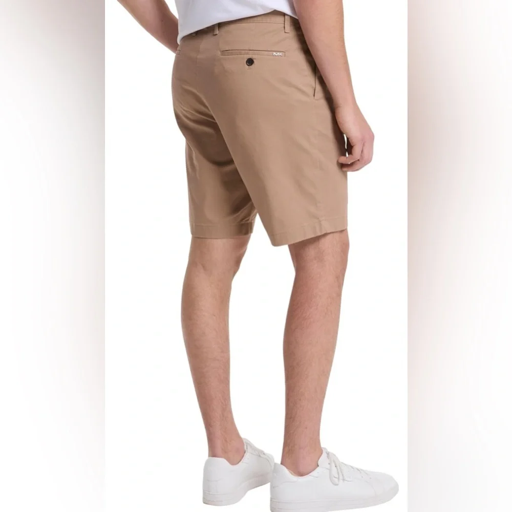 MK Men’s Chino Shorts. Size 33